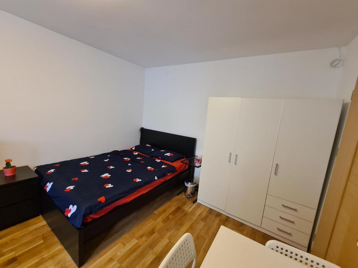 Mirrorroom Pl Citycenter Varšava Exteriér fotografie